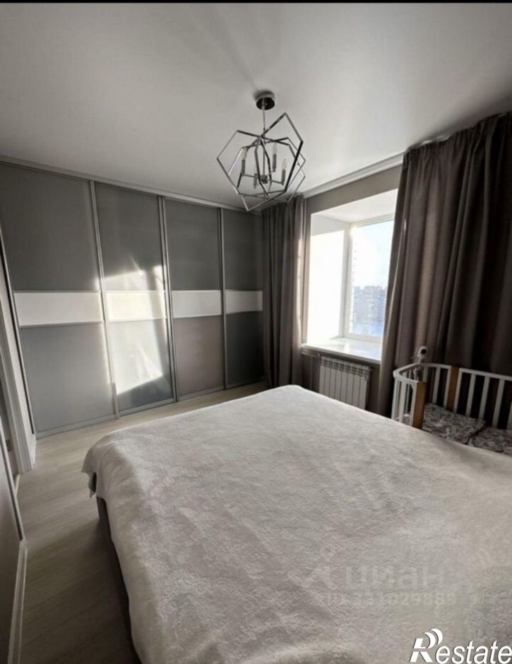 3-комн квартира улица Революции, 16,  д. 16
