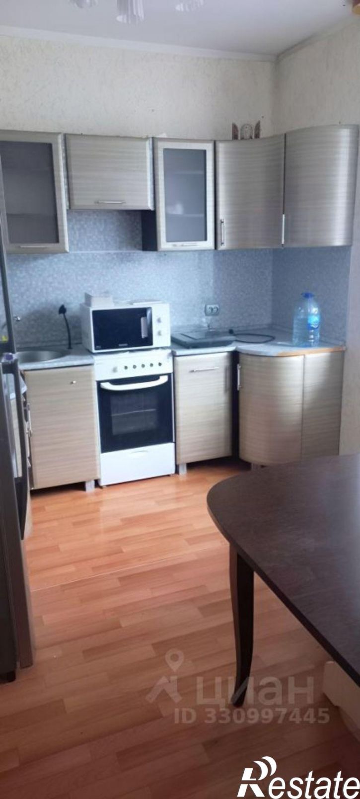 2-комн квартира улица Макаренко, 16а,  д. 16а
