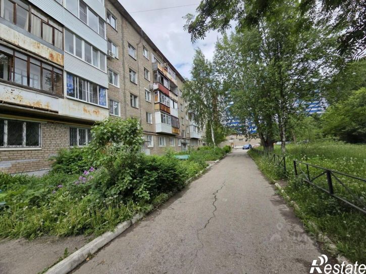 3-комн квартира улица Макаренко, 20,  д. 20