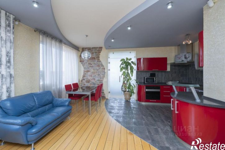 4-комн квартира ул Металлистов, 5,  д. 5