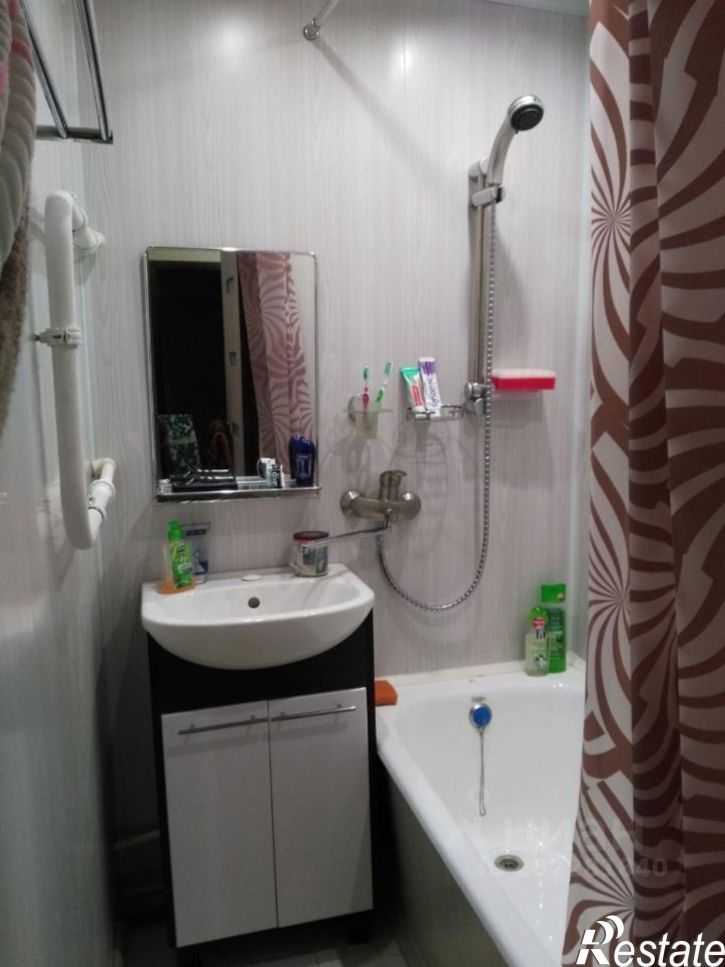 2-комн квартира Запорожская улица, 25,  д. 25