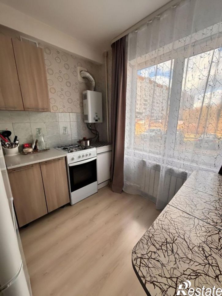 3-комн квартира ул Менжинского, 51,  д. 51