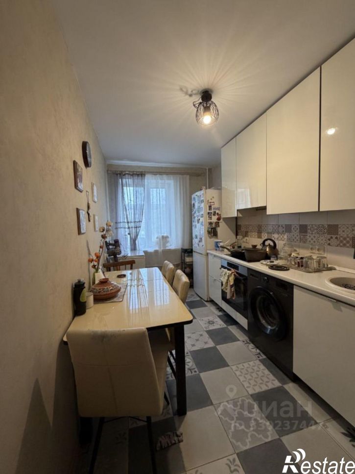 3-комн квартира улица Карбышева, 38,  д. 38