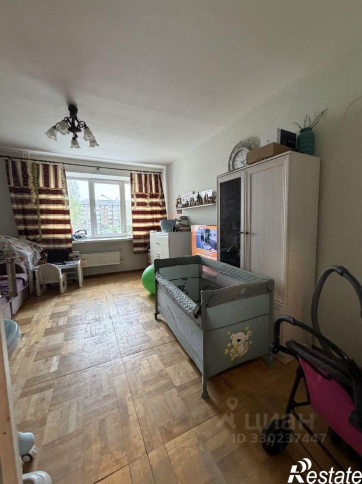 3-комн квартира улица Карбышева, 38,  д. 38