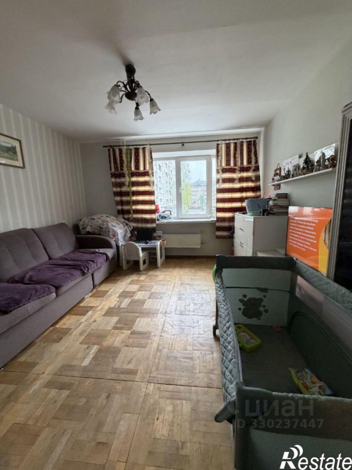 3-комн квартира улица Карбышева, 38,  д. 38
