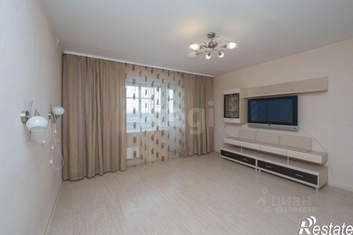 3-комн квартира проспект Декабристов, 20,  д. 20