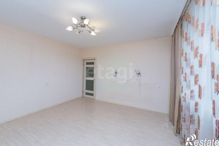 3-комн квартира проспект Декабристов, 20,  д. 20