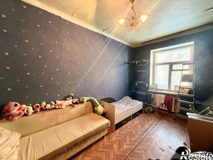 3-комн квартира ул Адмирала Ушакова, 7,  д. 7
