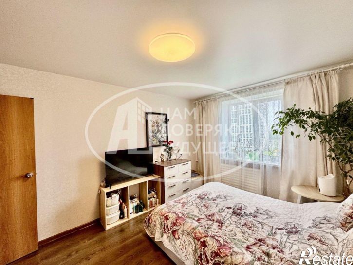 3-комн квартира пр-кт Декабристов, 3,  д. 3
