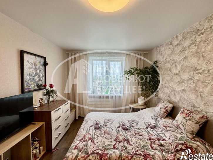 3-комн квартира пр-кт Декабристов, 3,  д. 3