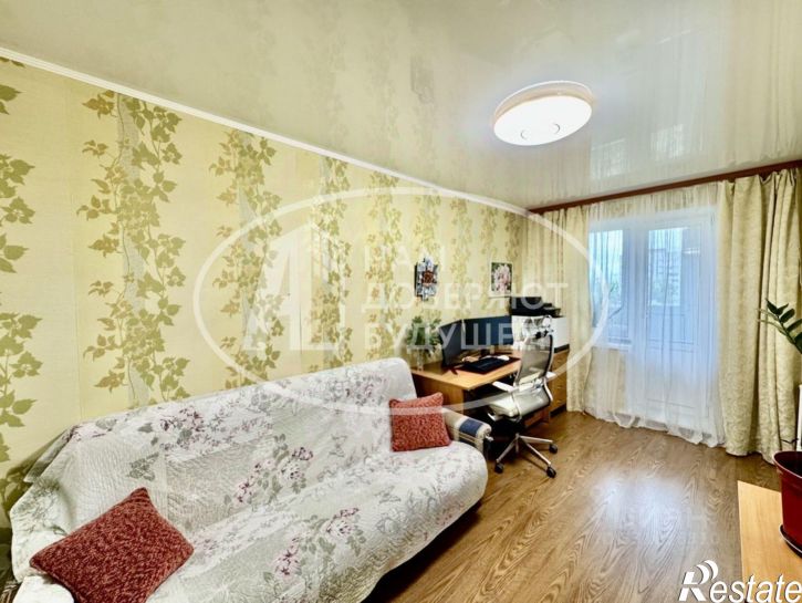 3-комн квартира пр-кт Декабристов, 3,  д. 3