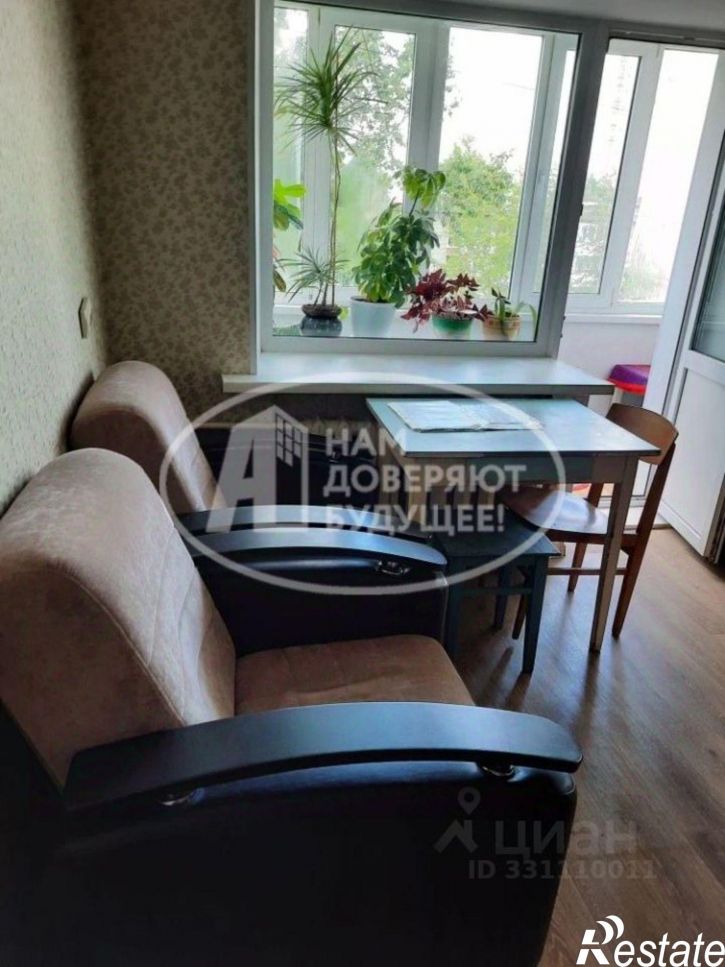 2-комн квартира улица Льва Шатрова, 32,  д. 32