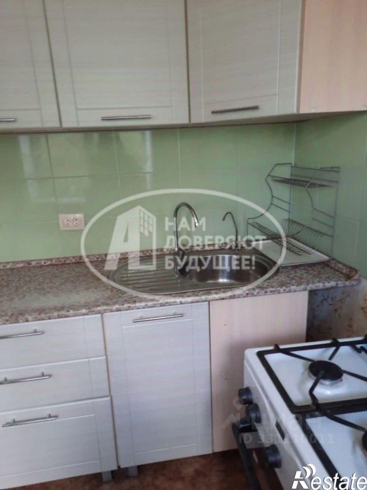 2-комн квартира улица Льва Шатрова, 32,  д. 32