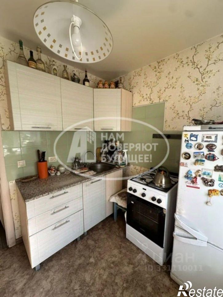 2-комн квартира улица Льва Шатрова, 32,  д. 32