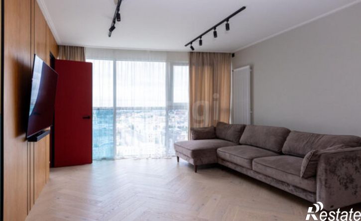 4-комн квартира улица Окулова, 18,  д. 18