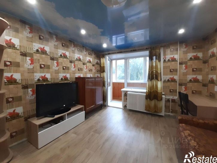 2-комн квартира улица Крисанова, 10,  д. 10