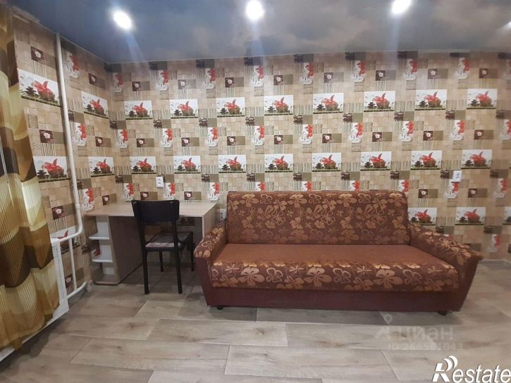 2-комн квартира улица Крисанова, 10,  д. 10