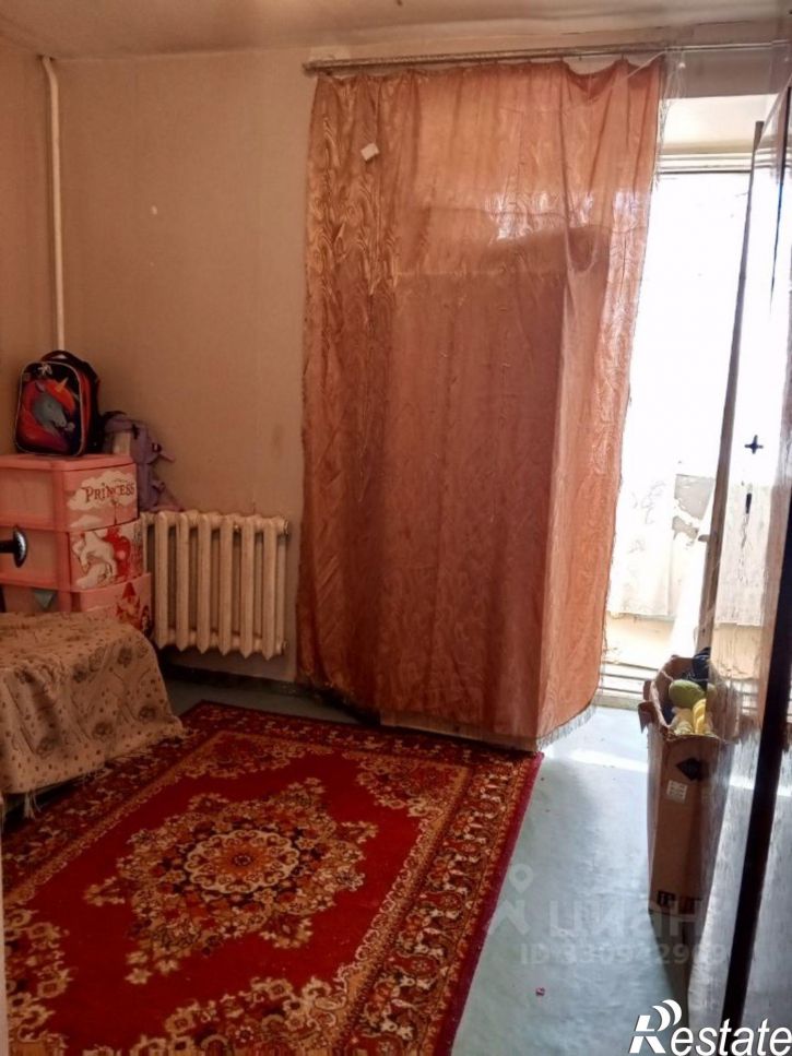 3-комн квартира улица КИМ, 5,  д. 5