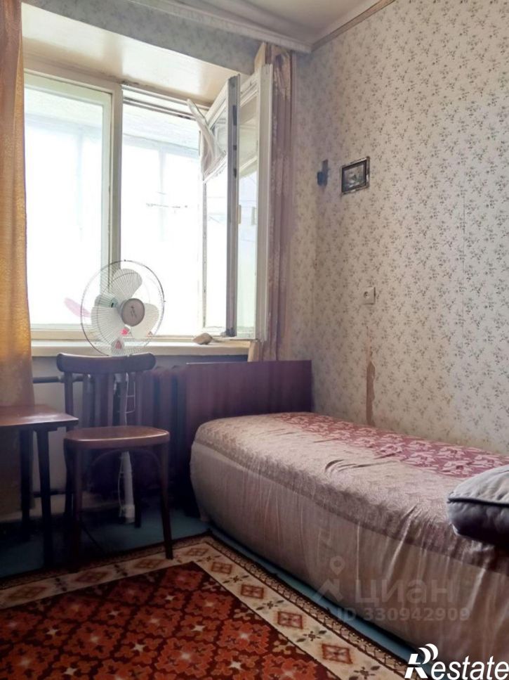 3-комн квартира улица КИМ, 5,  д. 5