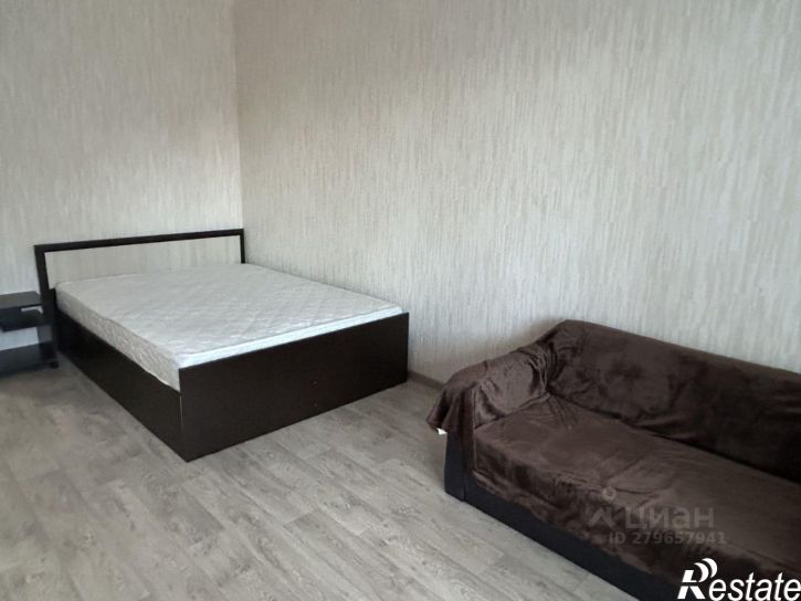 1-комн квартира ул Адмирала Ушакова, 106,  д. 106