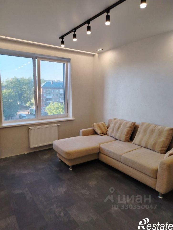 3-комн квартира улица Карбышева, 49А,  д. 49А