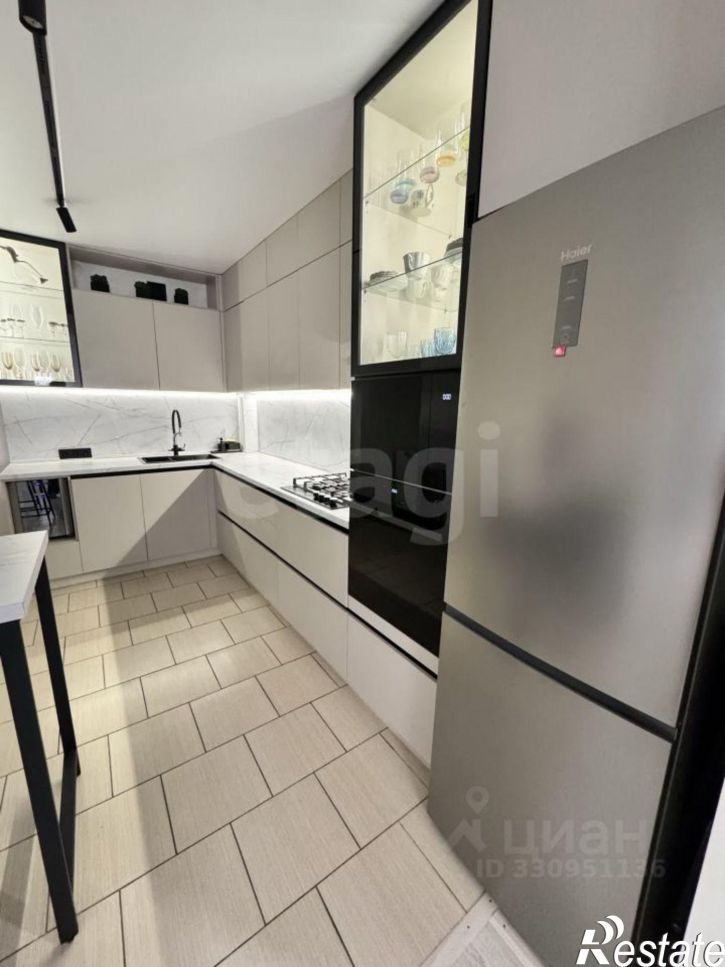 3-комн квартира Монастырская улица, 41,  д. 41