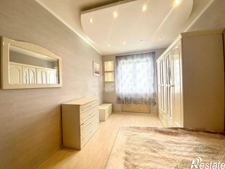 3-комн квартира пр-кт Декабристов, 33,  д. 33