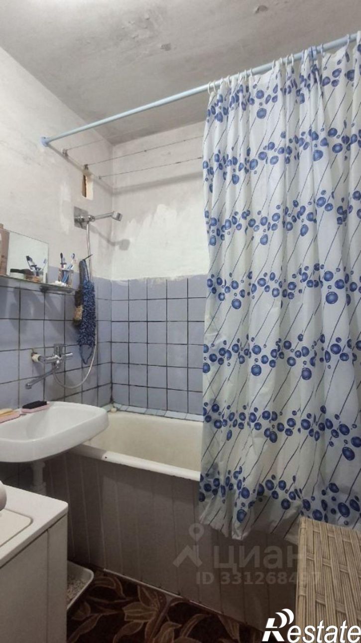 3-комн квартира улица Гусарова, 7,  д. 7