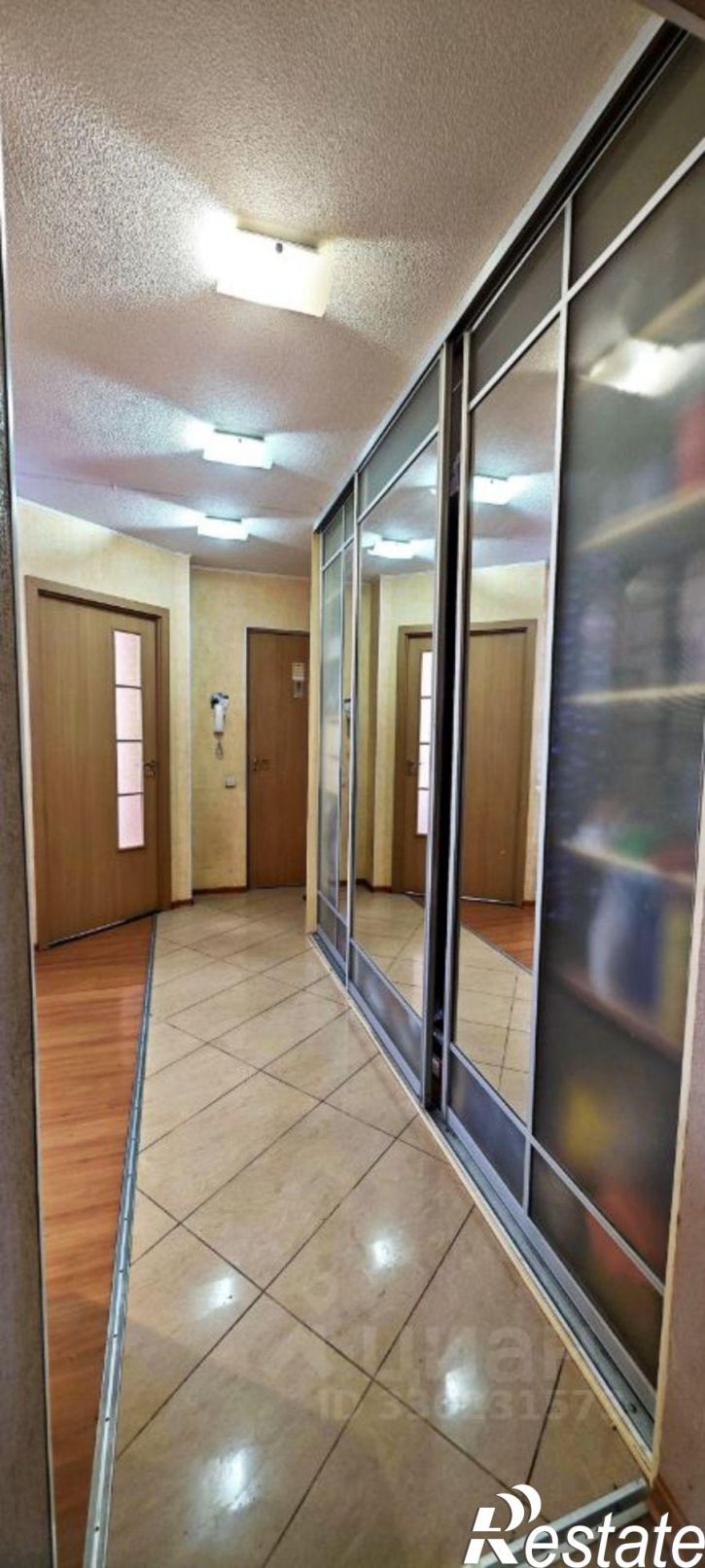 3-комн квартира ул Кронита, 11,  д. 11