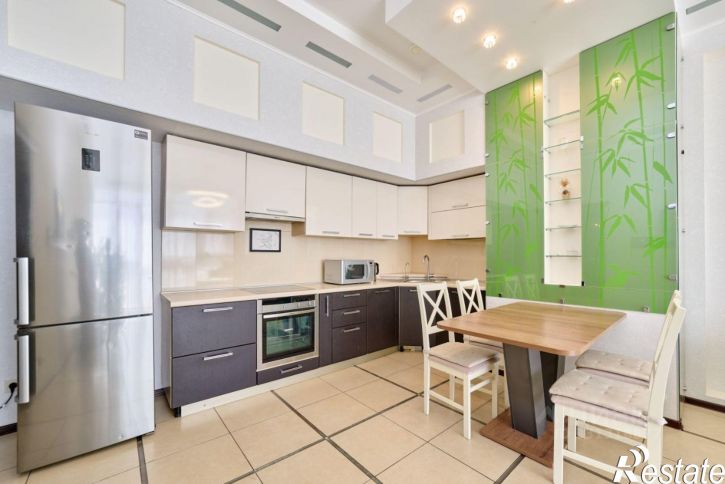 3-комн квартира ул Красновишерская, 37,  д. 37