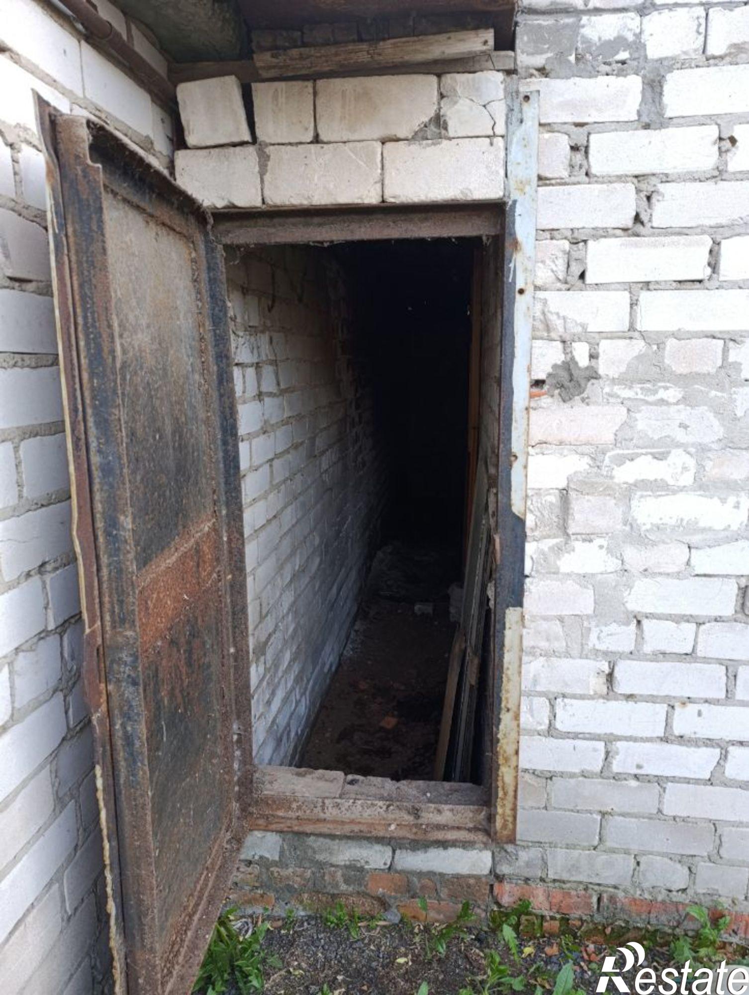 Купить гараж, место в паркинге за 1 250 010 рублей на ул Вишерская, 3
