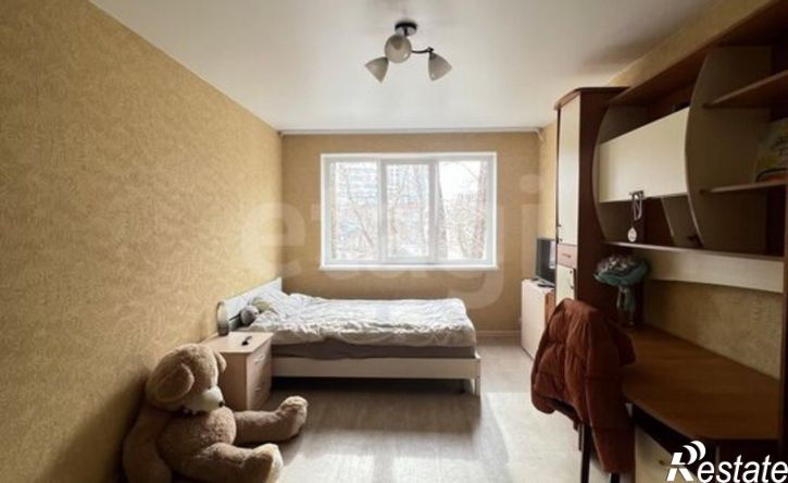 3-комн квартира улица Николая Островского, 76,  д. 76