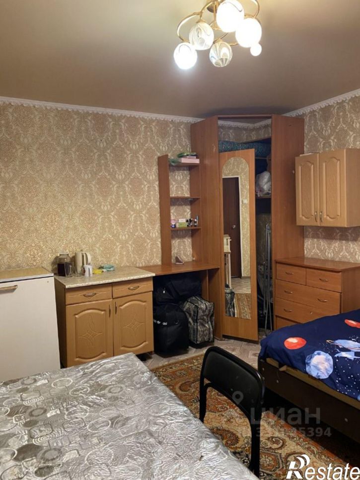 4-комн квартира Нейвинская улица, 1,  д. 1