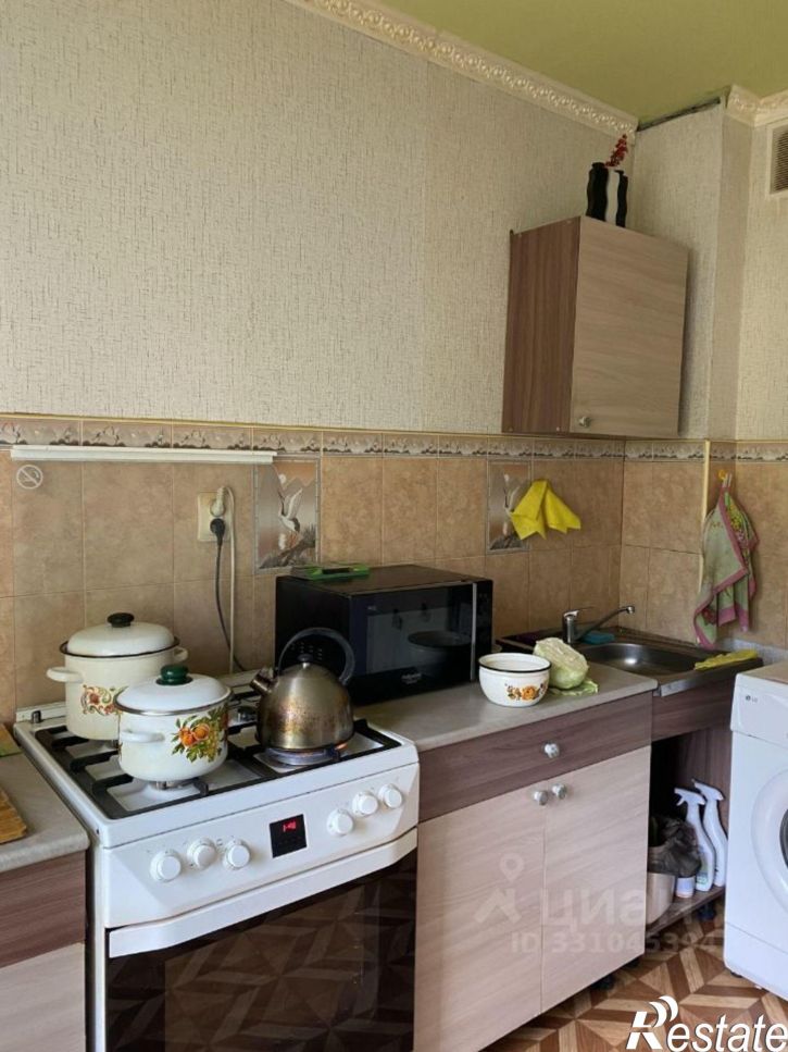 4-комн квартира Нейвинская улица, 1,  д. 1