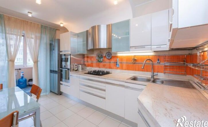 3-комн квартира улица Плеханова, 12,  д. 12