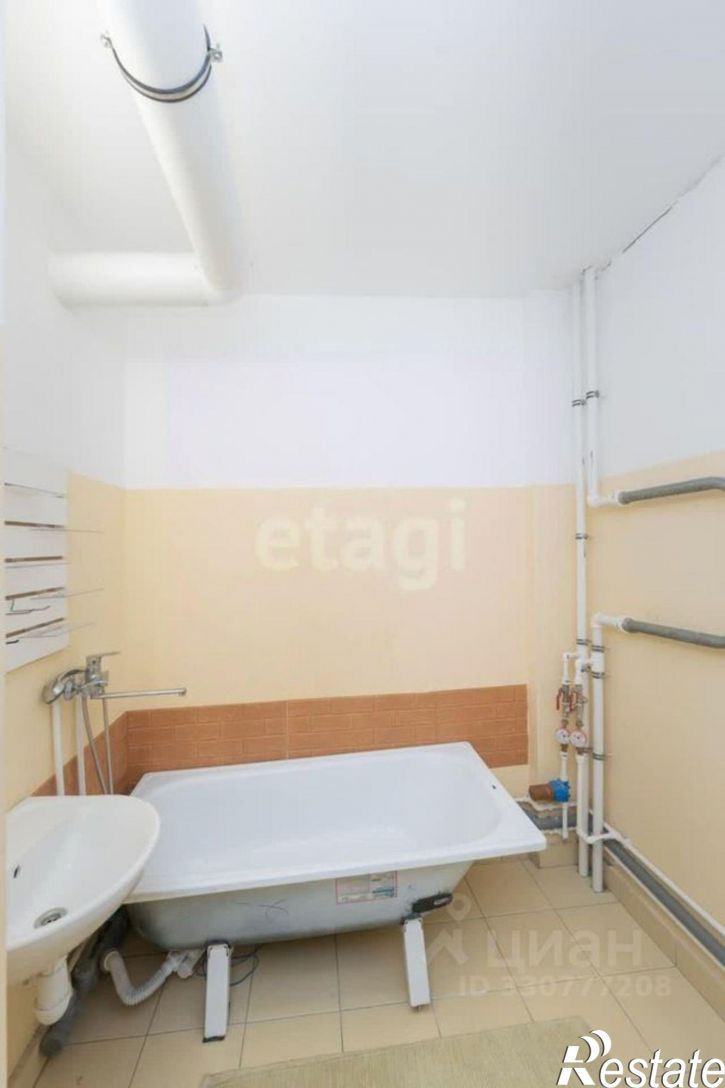 2-комн квартира улица Окулова, 62,  д. 62
