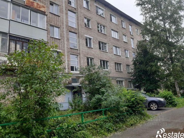 3-комн квартира улица Макаренко, 12,  д. 12