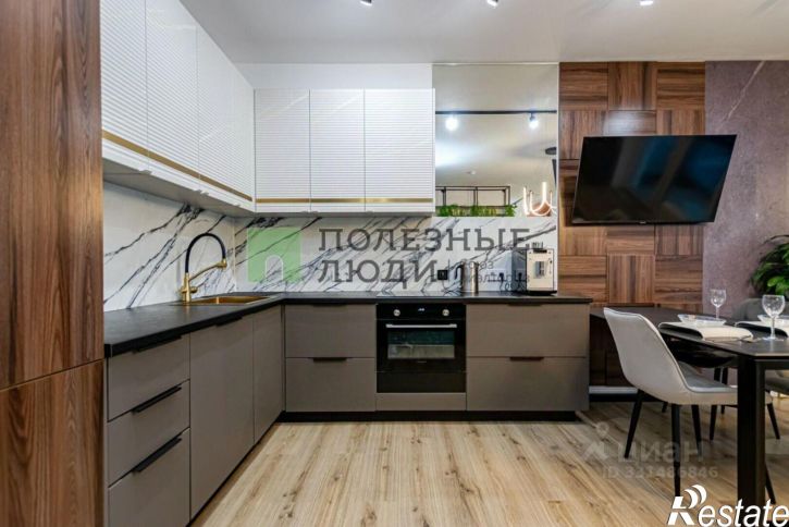 3-комн квартира улица Николая Островского, 52,  д. 52