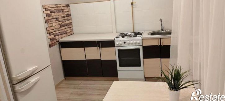 3-комн квартира улица Крупской, 72,  д. 72