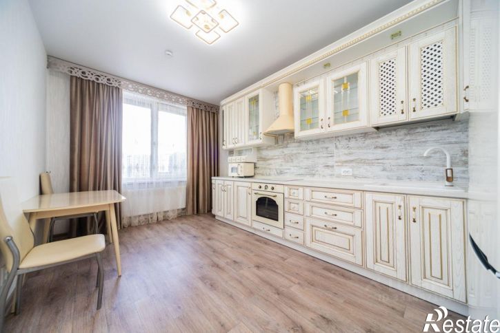 2-комн квартира Сапфирная улица, 10,  д. 10