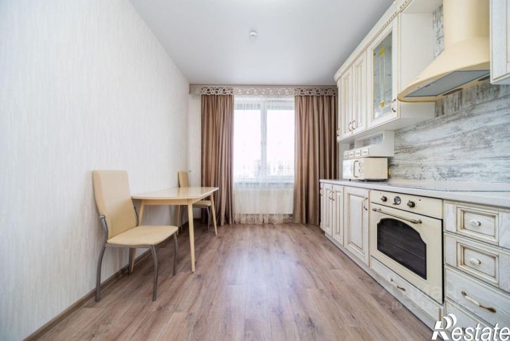 2-комн квартира Сапфирная улица, 10,  д. 10