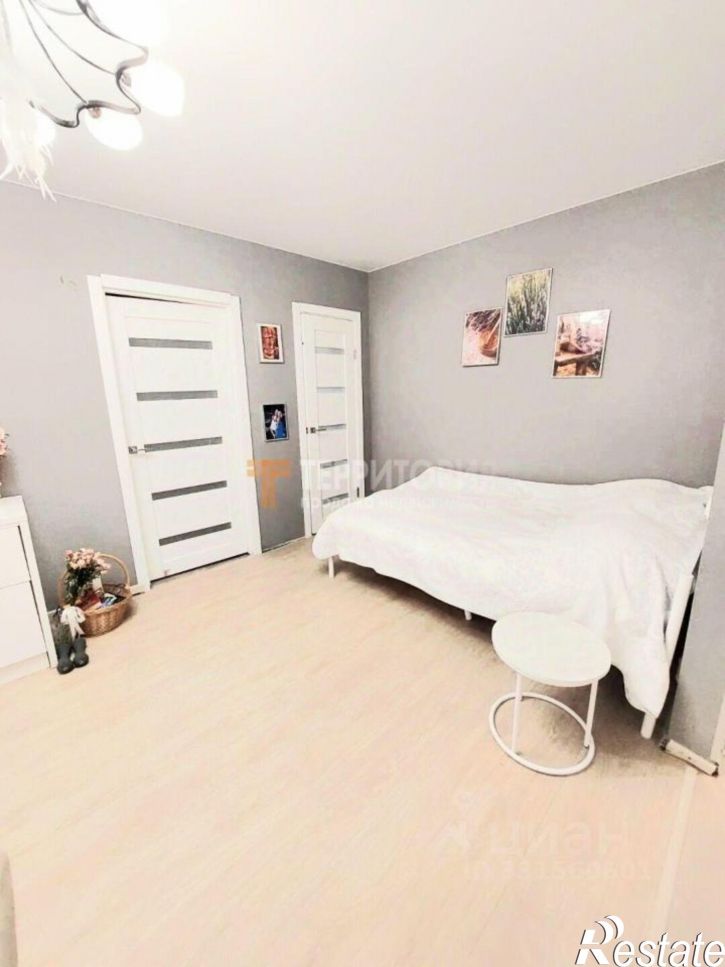 2-комн квартира улица Льва Шатрова, 8,  д. 8