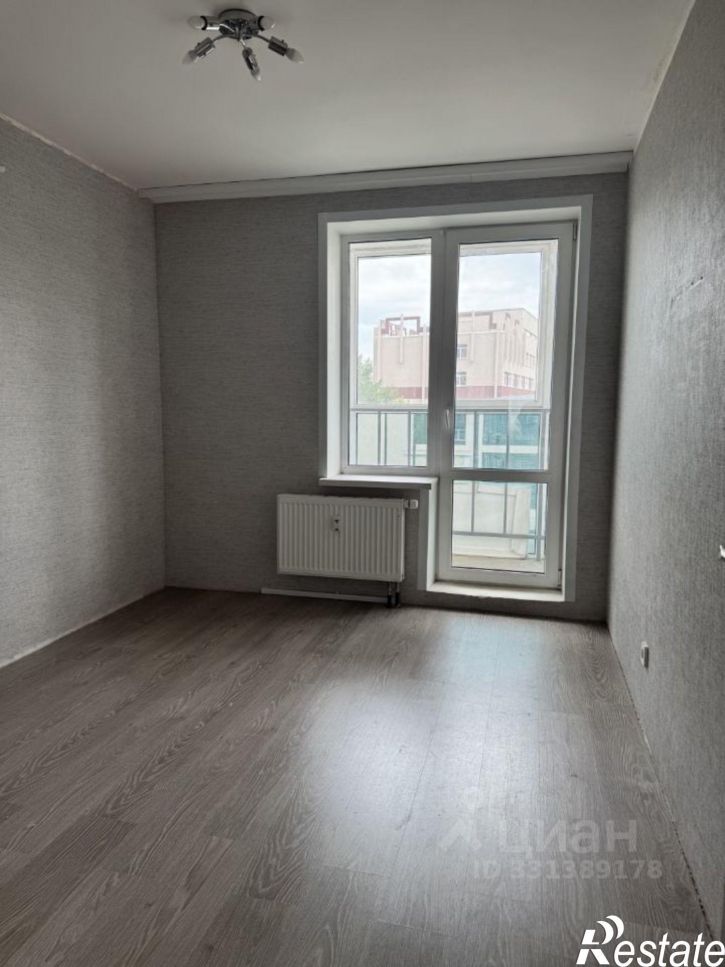 3-комн квартира ул Крылова, 15,  д. 15