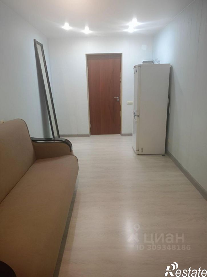 Комната б-р Гагарина, 19,  д. 19