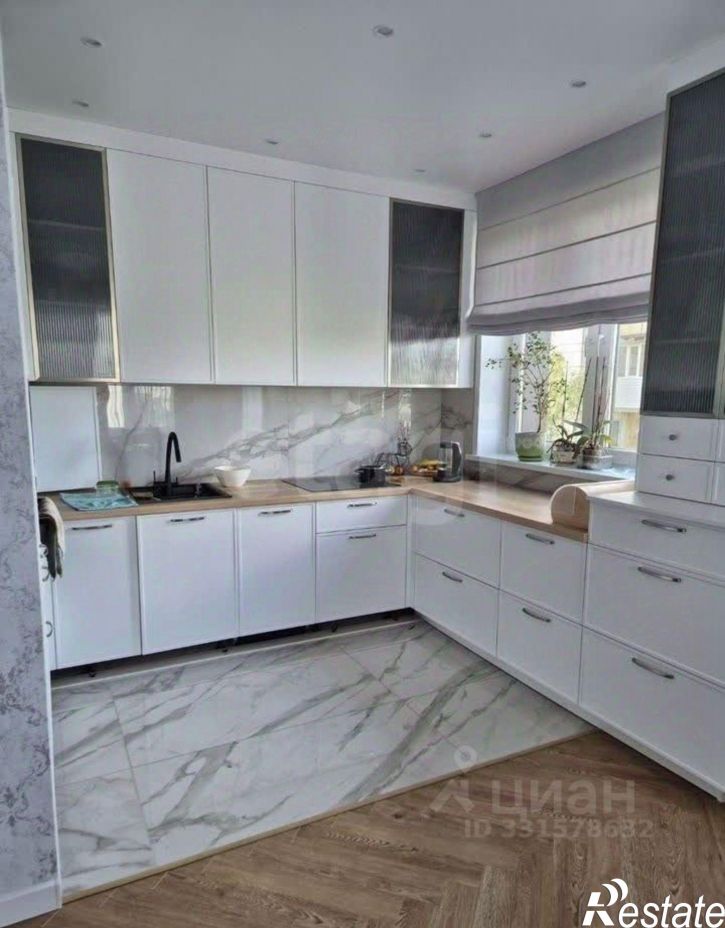 4-комн квартира ул Космонавта Беляева, 45,  д. 45