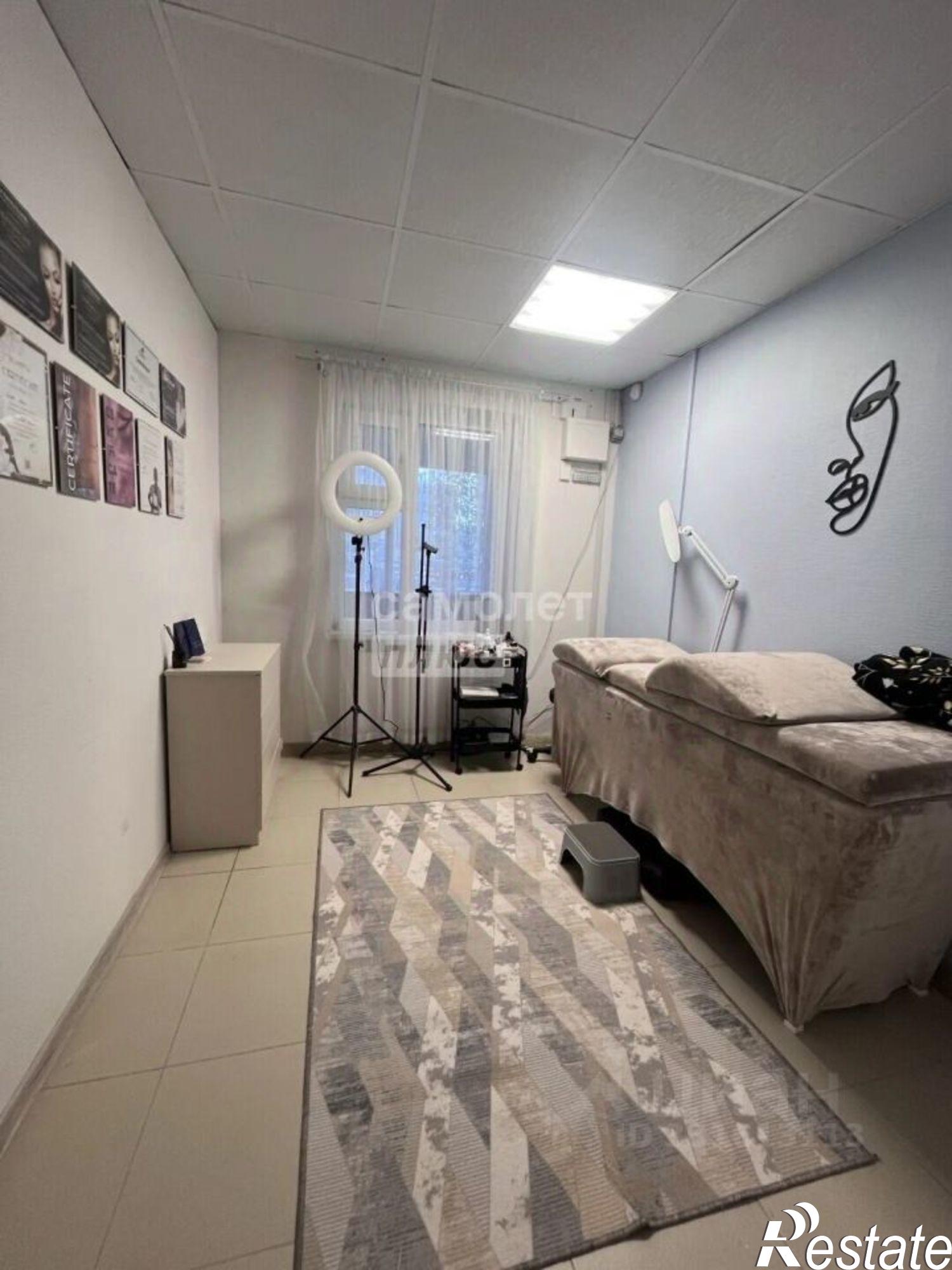 Купить офис, помещение под офис за 8 904 870 рублей на ул Овчинникова, 29б