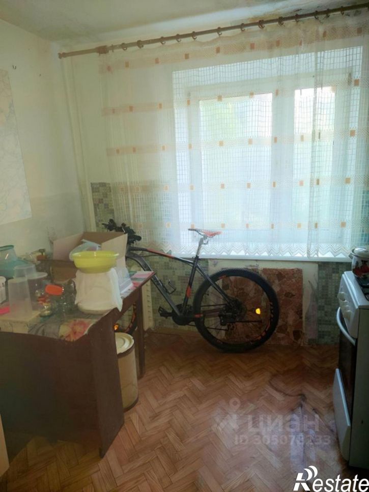 Комната б-р Гагарина, 19,  д. 19
