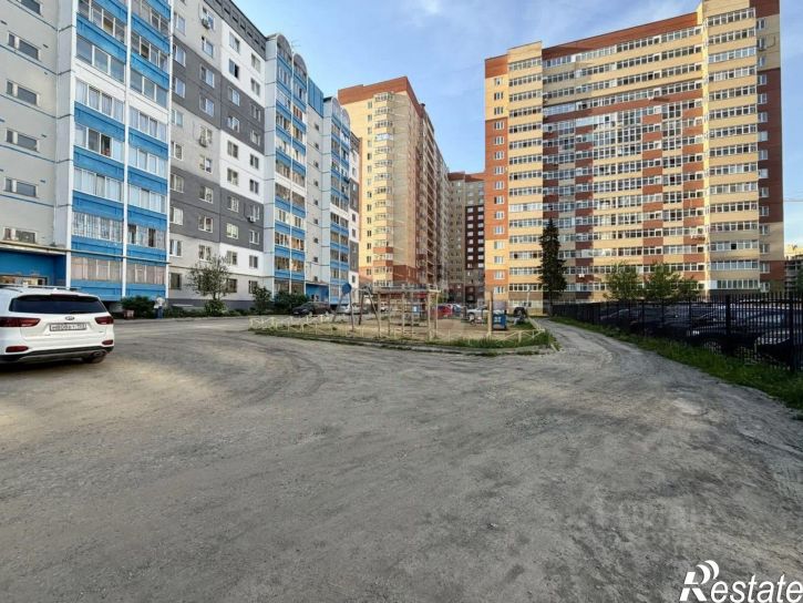 4-комн квартира улица Каляева, 20,  д. 20