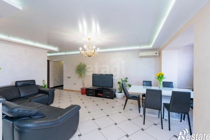 4-комн квартира улица Каляева, 20,  д. 20