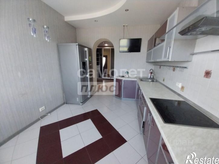 3-комн квартира ул Светлогорская, 19,  д. 19
